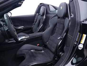Ferrari 12Cilindri Spider — photo 9