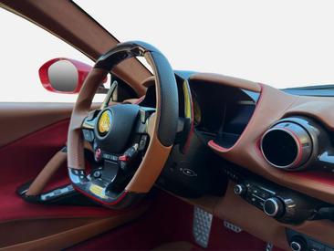 Ferrari 812 Superfast — photo 14