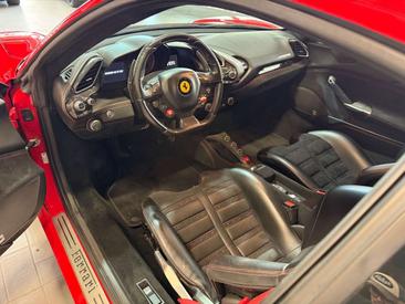 Ferrari 488 GTB — photo 11