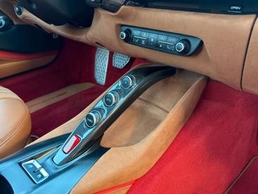 Ferrari 812 Superfast — photo 15