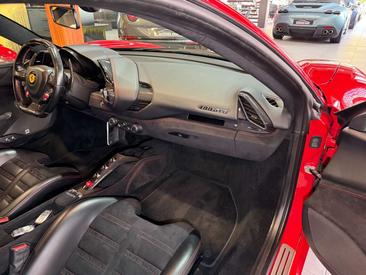 Ferrari 488 GTB — photo 14