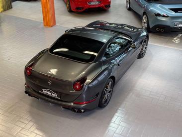 Ferrari California T — photo 10
