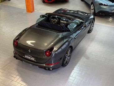 Ferrari California T — photo 11