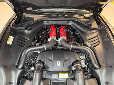Ferrari California T — photo 25