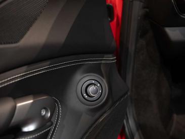 Ferrari F8 Tributo — photo 12