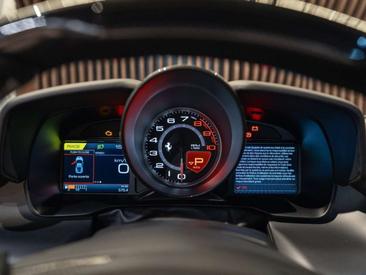 Ferrari F8 Tributo — photo 16