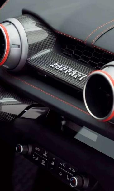 Ferrari 812 Superfast — photo 7