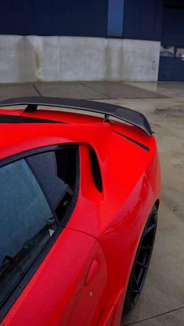 Ferrari 812 Superfast — photo 11