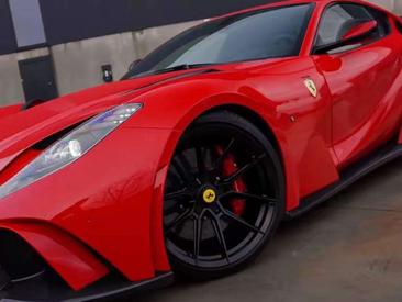 Ferrari 812 Superfast — photo 13