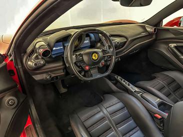 Ferrari F8 Tributo — photo 9