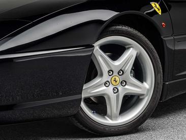 Ferrari F355 Berlinetta — photo 11