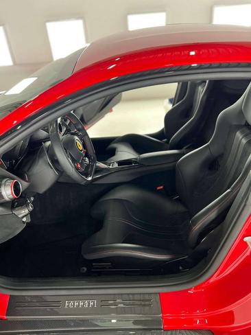 Ferrari 812 Superfast — photo 20