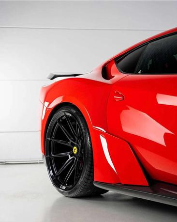 Ferrari 812 Superfast — photo 23