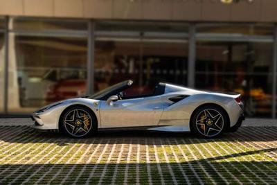 Ferrari F8 Spider