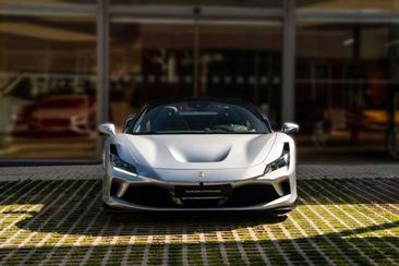 Ferrari F8 Spider — photo 12