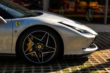 Ferrari F8 Spider — photo 14