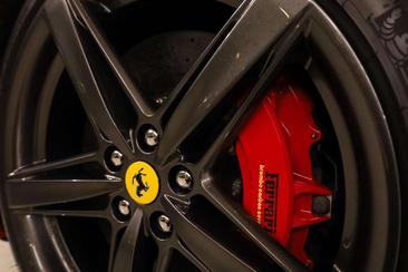 Ferrari F12 Berlinetta — photo 10