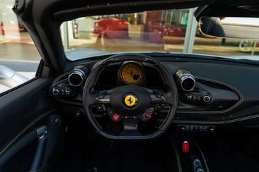 Ferrari F8 Spider — photo 30