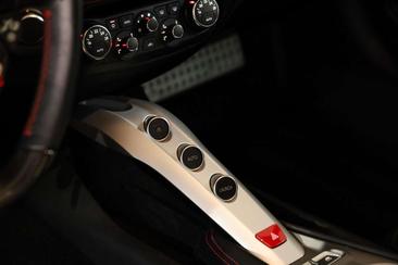 Ferrari F12 Berlinetta — photo 21