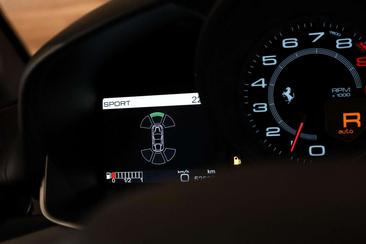 Ferrari F12 Berlinetta — photo 28