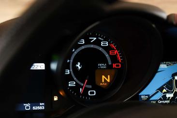 Ferrari F12 Berlinetta — photo 33