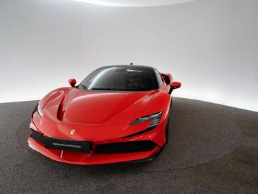 Ferrari SF90 Stradale — photo 2