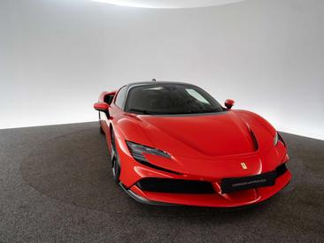 Ferrari SF90 Stradale — photo 15