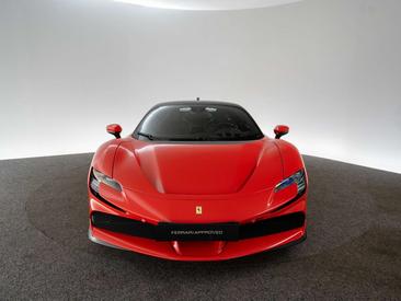 Ferrari SF90 Stradale — photo 16