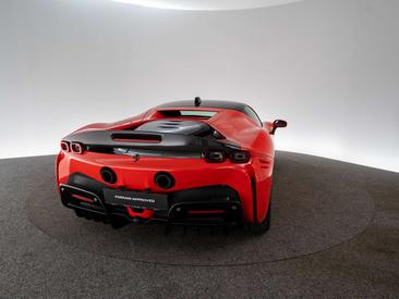 Ferrari SF90 Stradale — photo 20