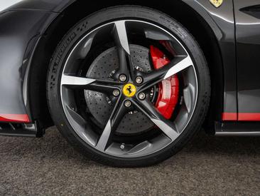 Ferrari SF90 Spider — photo 13