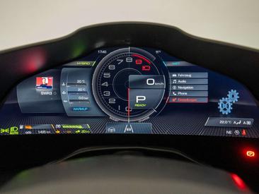 Ferrari SF90 Spider — photo 20