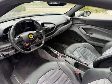 Ferrari F8 Tributo — photo 19