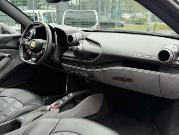 Ferrari F8 Tributo — photo 22