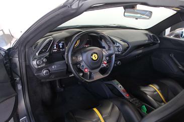Ferrari 488 GTB — photo 9