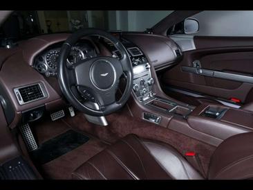 Aston Martin Virage V12 — photo 12