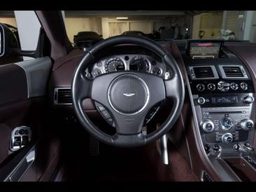 Aston Martin Virage V12 — photo 18