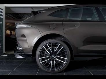 Aston Martin DBX 707 — photo 10