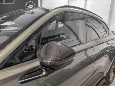 Aston Martin DBX 707 — photo 10