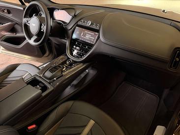 Aston Martin DBX 707 — photo 6