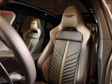 Aston Martin DBX 707 — photo 13