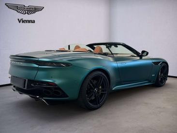 Aston Martin DBS Superleggera V12 — photo 3