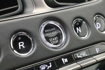 Aston Martin DB11 V8 — photo 22