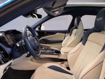 Aston Martin DBX 707 — photo 7