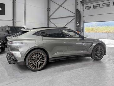 Aston Martin DBX 707 — photo 29