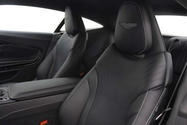 Aston Martin DB11 V8 — photo 26