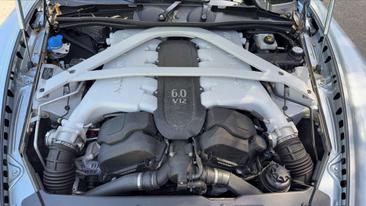 Aston Martin Rapide Berline S — photo 14