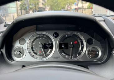 Aston Martin Vantage V8 4.3 — photo 14