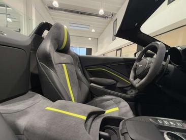 Aston Martin Vantage F1 Edition — photo 8