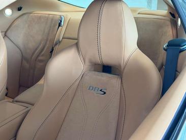Aston Martin DBS V12 — photo 17