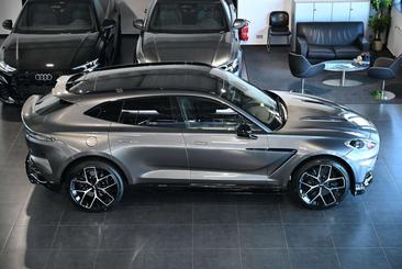 Aston Martin DBX 707 — photo 13